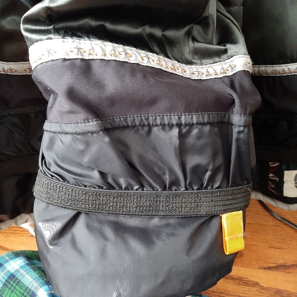 Burton Women's Snowboarding Jacket - Picture 15 of 16